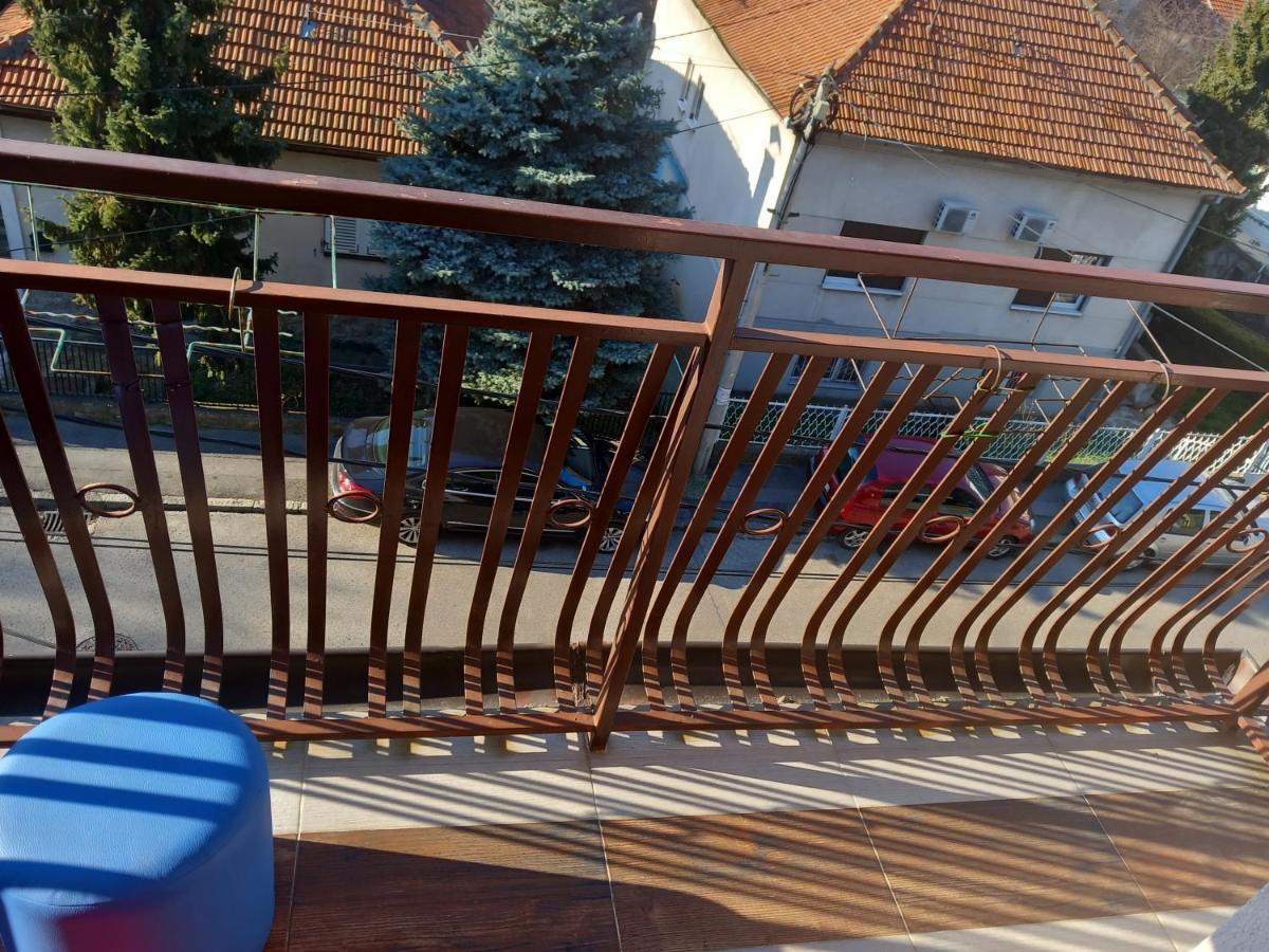 Cosy Rooftop Studio With Balcony Belgrad Dış mekan fotoğraf