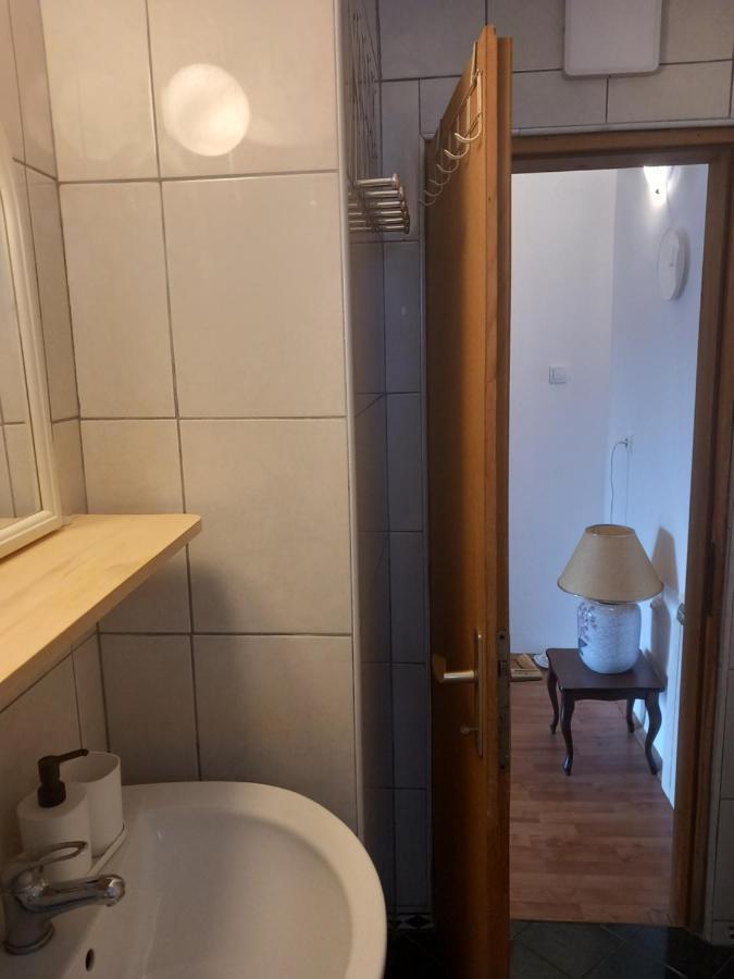 Cosy Rooftop Studio With Balcony Belgrad Dış mekan fotoğraf