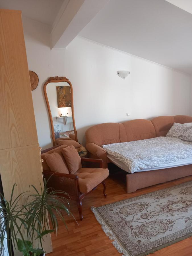 Cosy Rooftop Studio With Balcony Belgrad Dış mekan fotoğraf