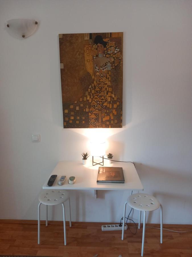 Cosy Rooftop Studio With Balcony Belgrad Dış mekan fotoğraf